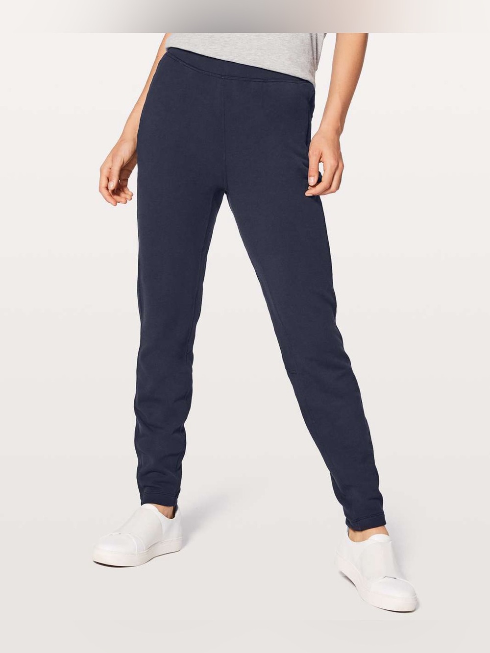 Lululemon Free To Roam Jogger *30" Midnight Navy Women’s Size 4
